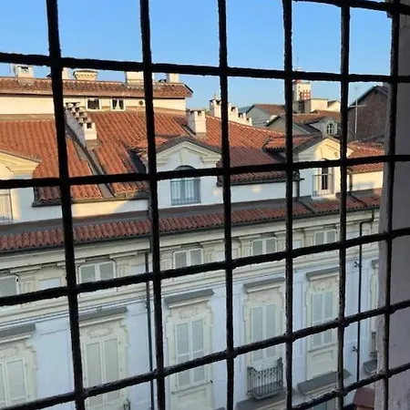شقة Piccolo Loft Sui Tetti Di تورينو