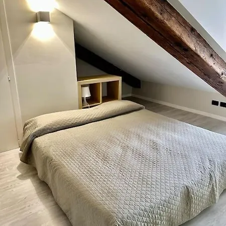 Piccolo Loft Sui Tetti Di