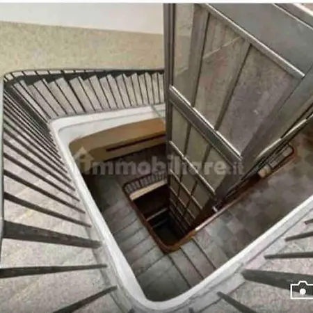 Piccolo Loft Sui Tetti Di Appartamento Torino