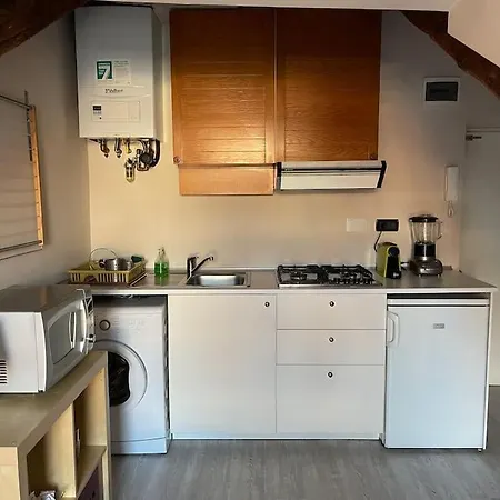 Piccolo Loft Sui Tetti Di *