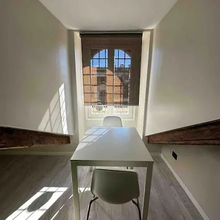 Piccolo Loft Sui Tetti Di Apartment