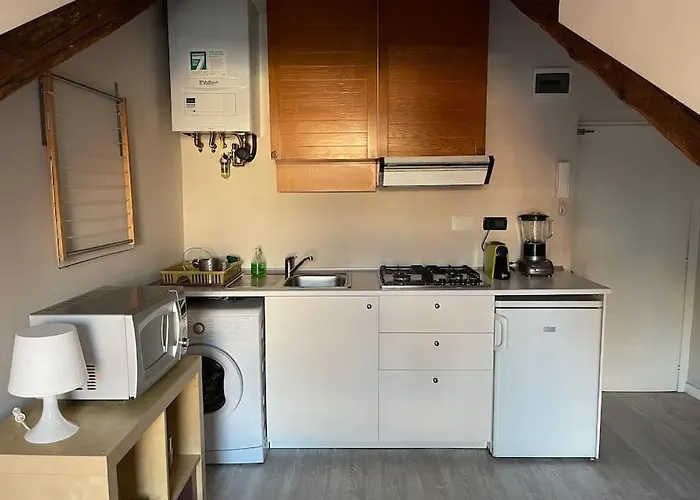 Piccolo Loft Sui Tetti Di *
