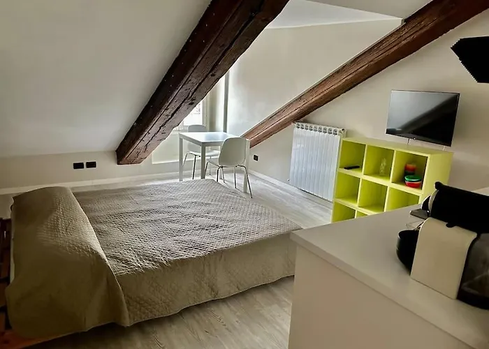 Piccolo Loft Sui Tetti Di Apartment *